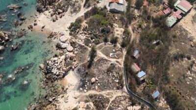 16368280-hd_1280_720_24fps